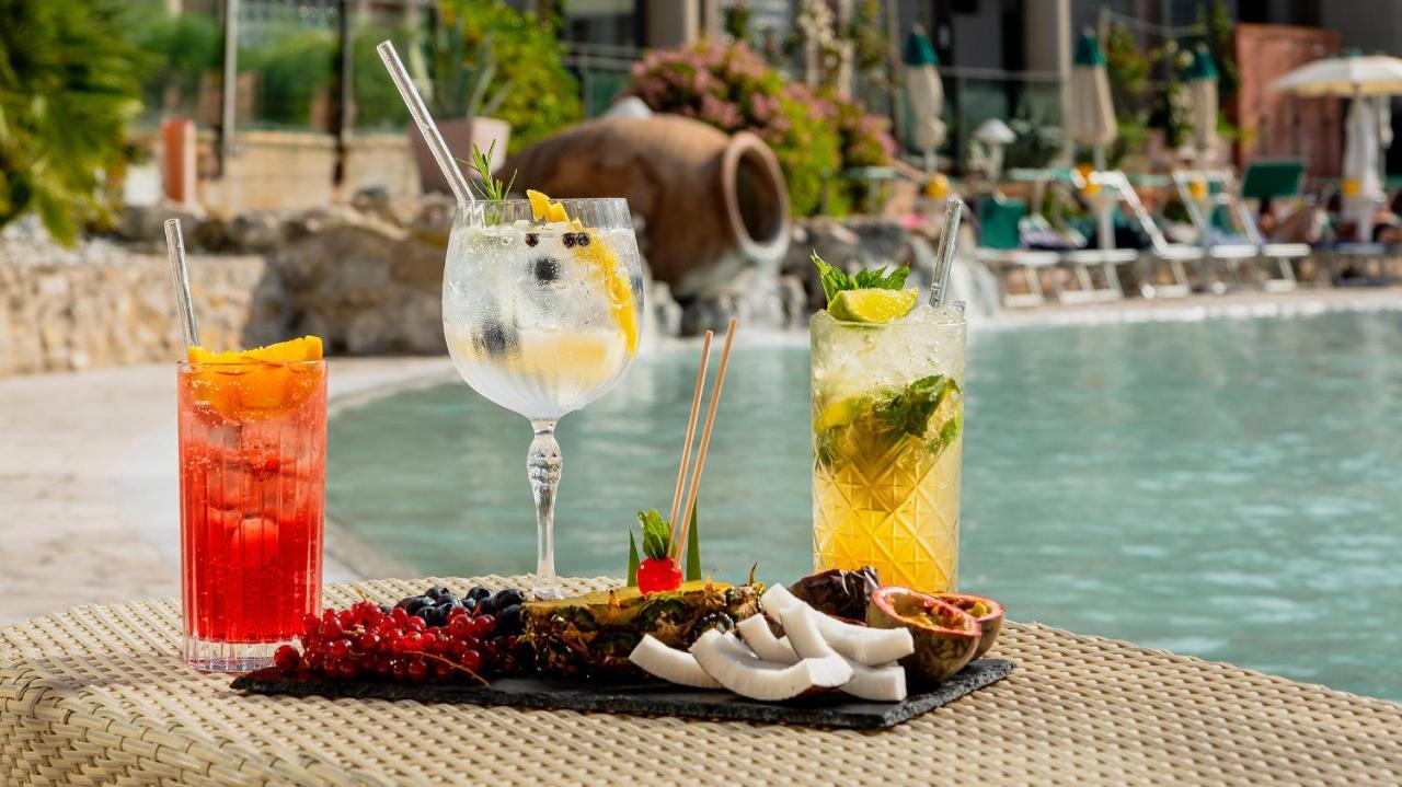 Hotel Terme Capasso คอนตูร์ซี ภายนอก รูปภาพ
