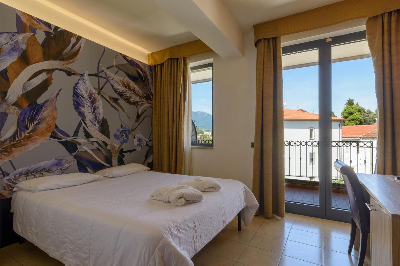 Hotel Terme Capasso คอนตูร์ซี ภายนอก รูปภาพ