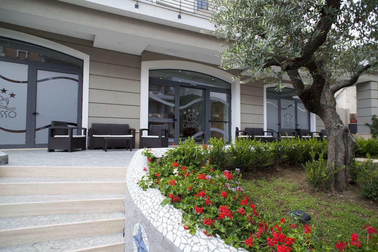 Hotel Terme Capasso คอนตูร์ซี ภายนอก รูปภาพ
