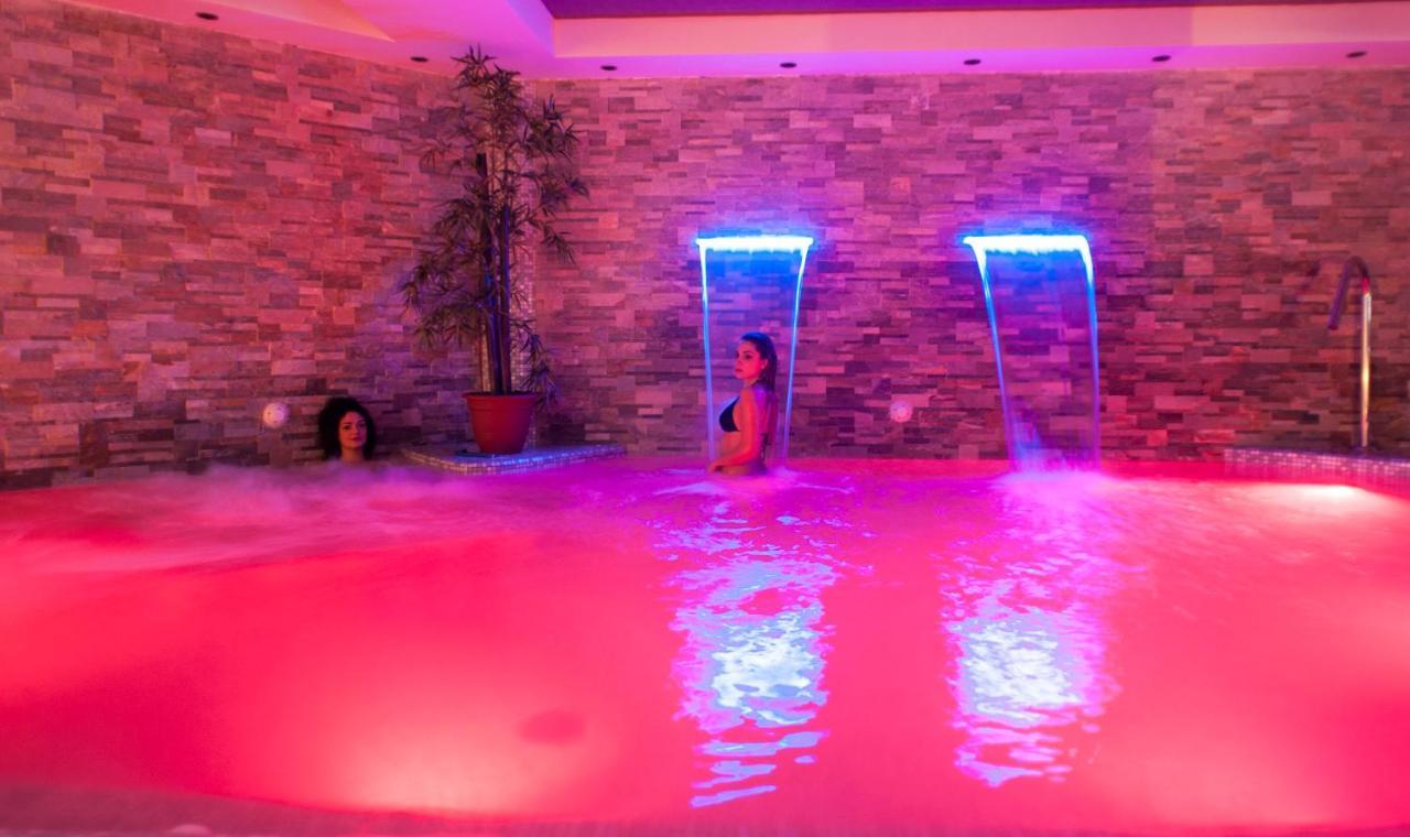 Hotel Terme Capasso คอนตูร์ซี ภายนอก รูปภาพ