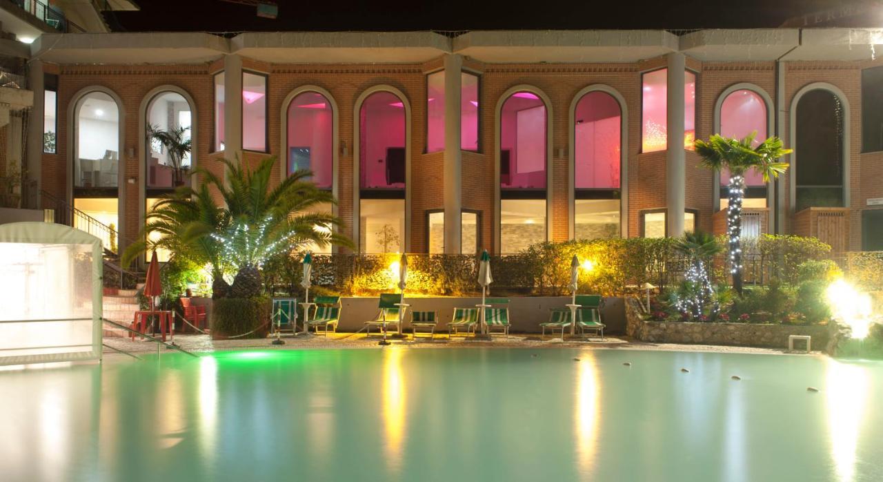 Hotel Terme Capasso คอนตูร์ซี ภายนอก รูปภาพ